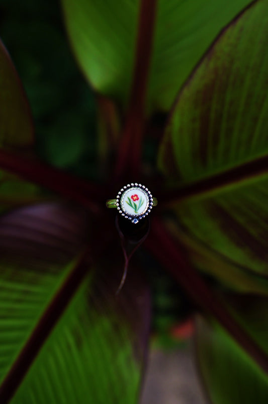 Porcelain Flower Ring - Size 7 3/4