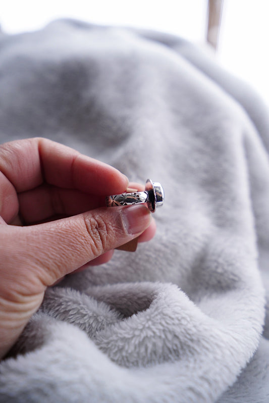 Winter Flight - Montana Agate Ring Sz 6 1/4