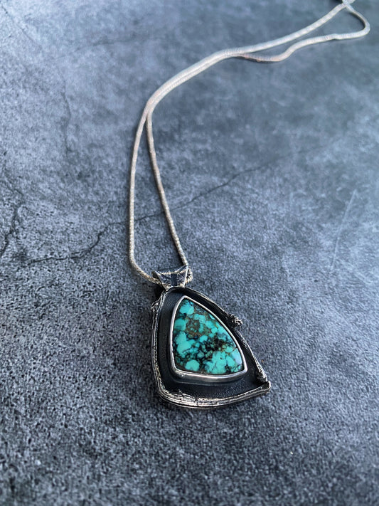 Nature's Aura Hubei Turquoise Necklace