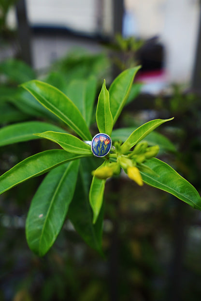 Porcelain Flower Ring - Size 8 3/4